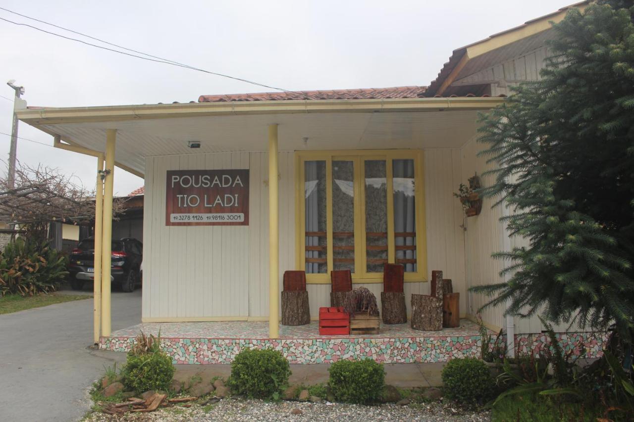 Pousada Tio Ladi Hotel Урубиси Екстериор снимка
